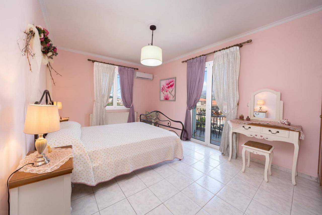 Aigli Elegant Sea View Apartment In Argostoli Exterior photo