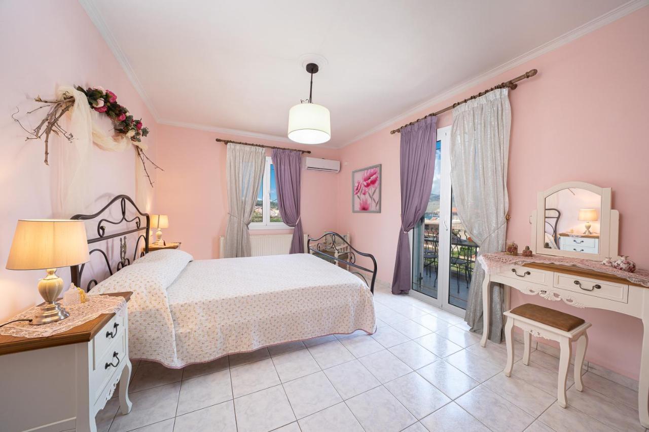 Aigli Elegant Sea View Apartment In Argostoli Exterior photo